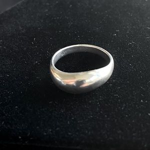 Minimalist Modern Genuine Sterling Silver Ring Marked 925